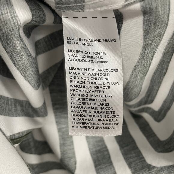 Chico's Long Sleeve Green White Abstract Geo Print Button Down Womens 14 - Picture 8 of 8